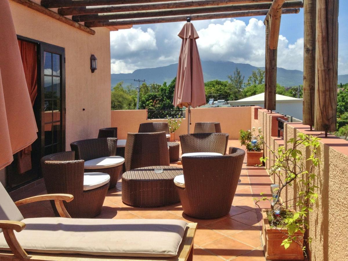 One Bedroom Appartement At La Mivoie La Preneuse Black River 500 M Away From The Beach With Sea View Shared Pool And Furnished Balcony Rivière Noire Exterior foto